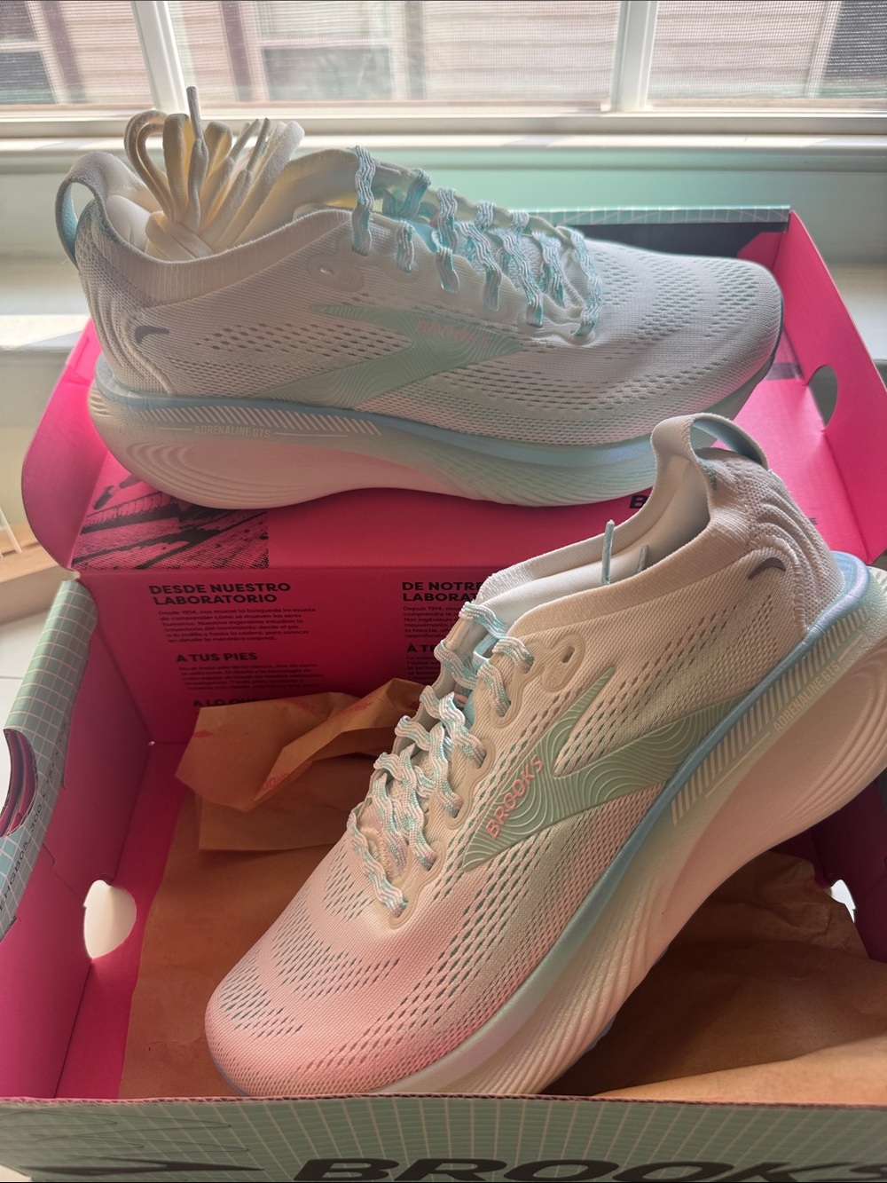 Brooks Women’s White and Aqua Athletic Running Shoes